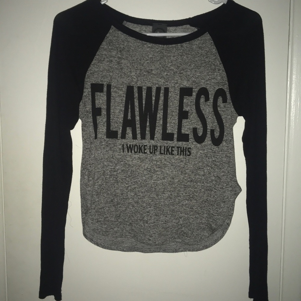 Long sleeve tee